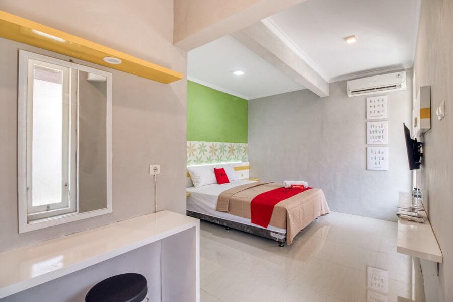 เรดดอร์ซ เนียร์ มาลิโอโบโร ตูกู สเตชั่น ยอกยา Hotel ยอกยาการ์ตา ภายนอก รูปภาพ