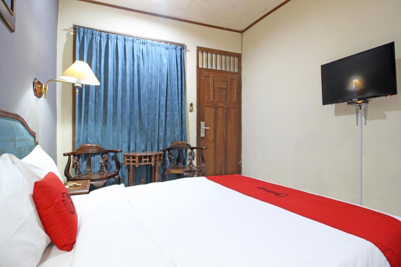 เรดดอร์ซ เนียร์ มาลิโอโบโร ตูกู สเตชั่น ยอกยา Hotel ยอกยาการ์ตา ภายนอก รูปภาพ